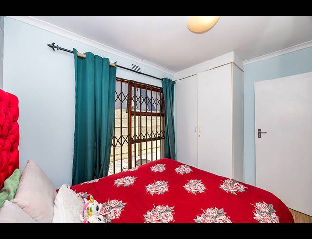 3 BEDROOM HOUSE FOR SALE IN TABLE VIEW